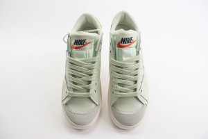  Nike Blazer 77 NB7700021