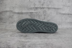  Nike Blazer 77 NB7700023