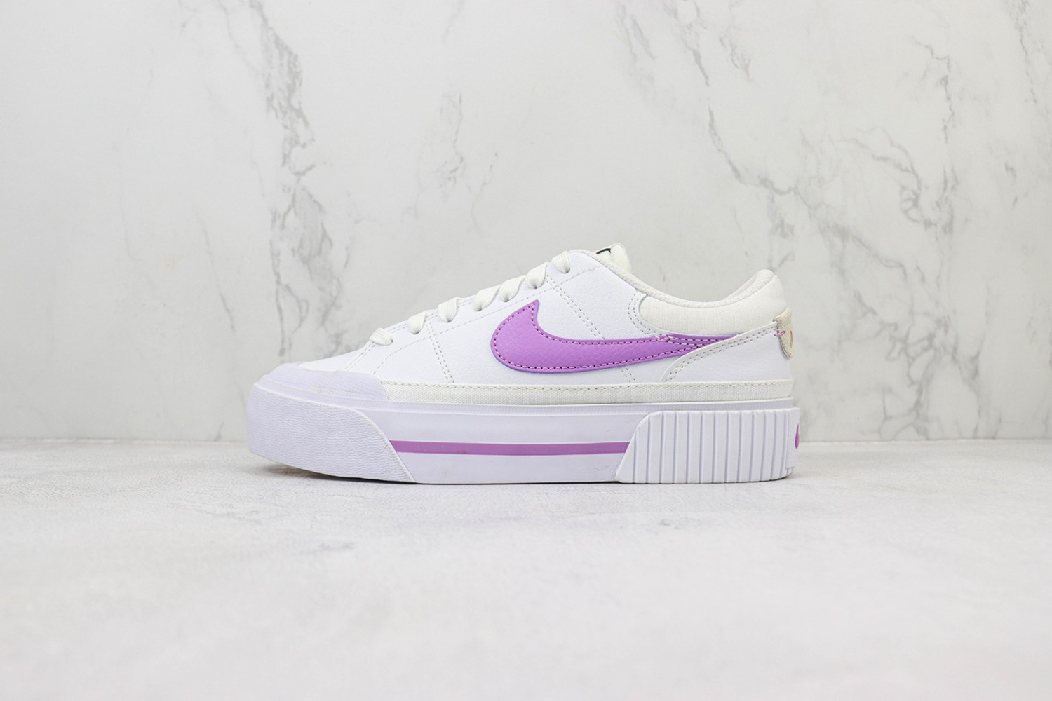  Nike Blazer 77 NB7700028