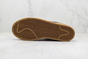  Nike Blazer 77 NB7700048