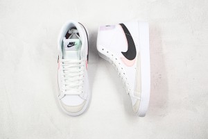  Nike Blazer 77 NB7700085