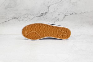 Nike Blazer 77 NB7700095