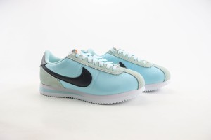  Nike Cortez sneakers NCS10007