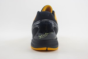 Nike Kobe Sneaker NKS100012