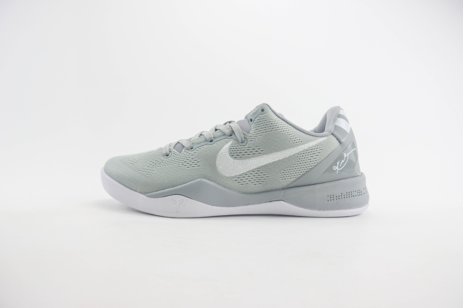  Nike Kobe Sneaker NKS100023