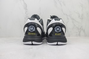  Nike Kobe Sneaker NKS100042
