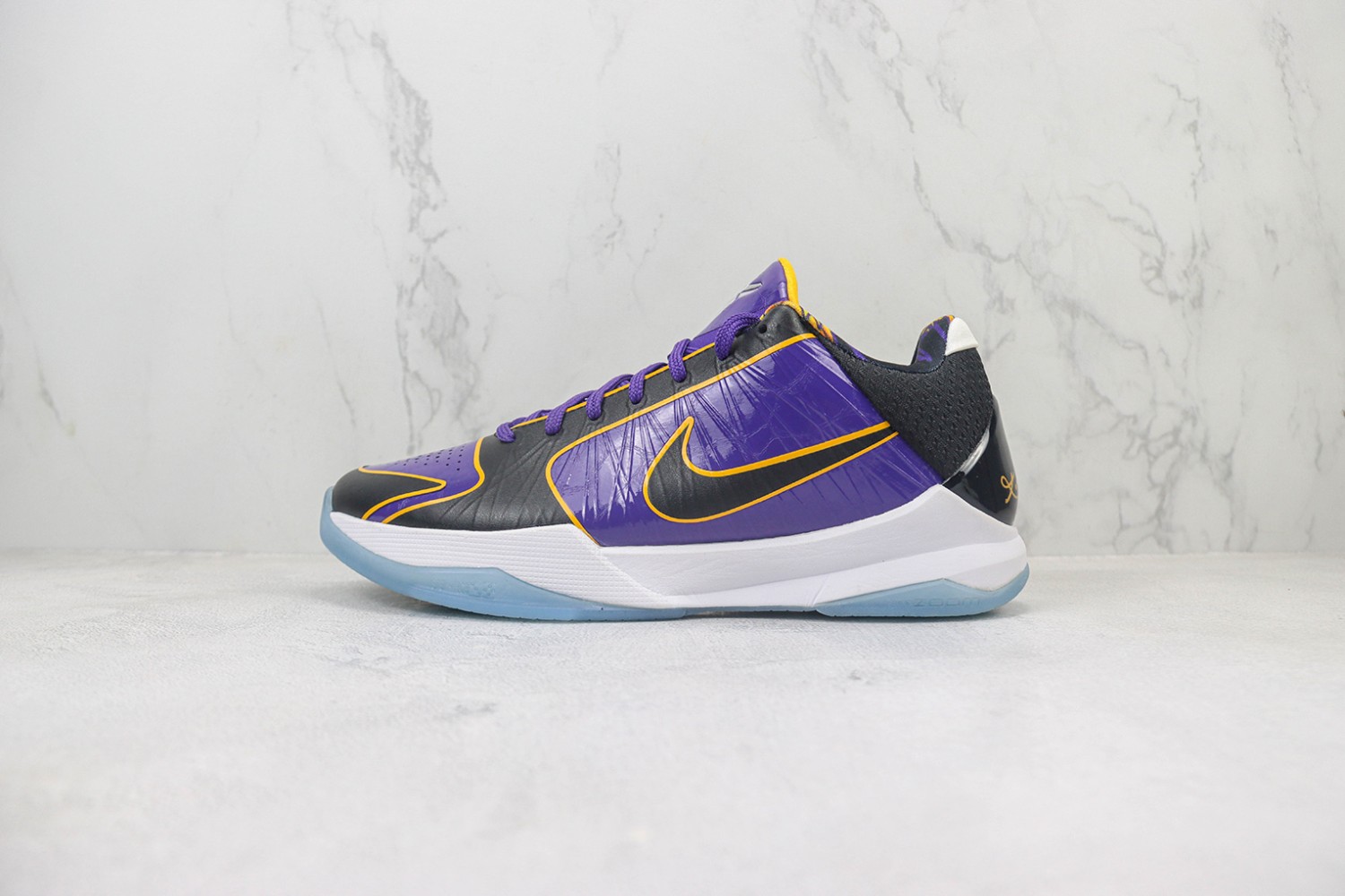 Nike Kobe Sneaker NKS100048