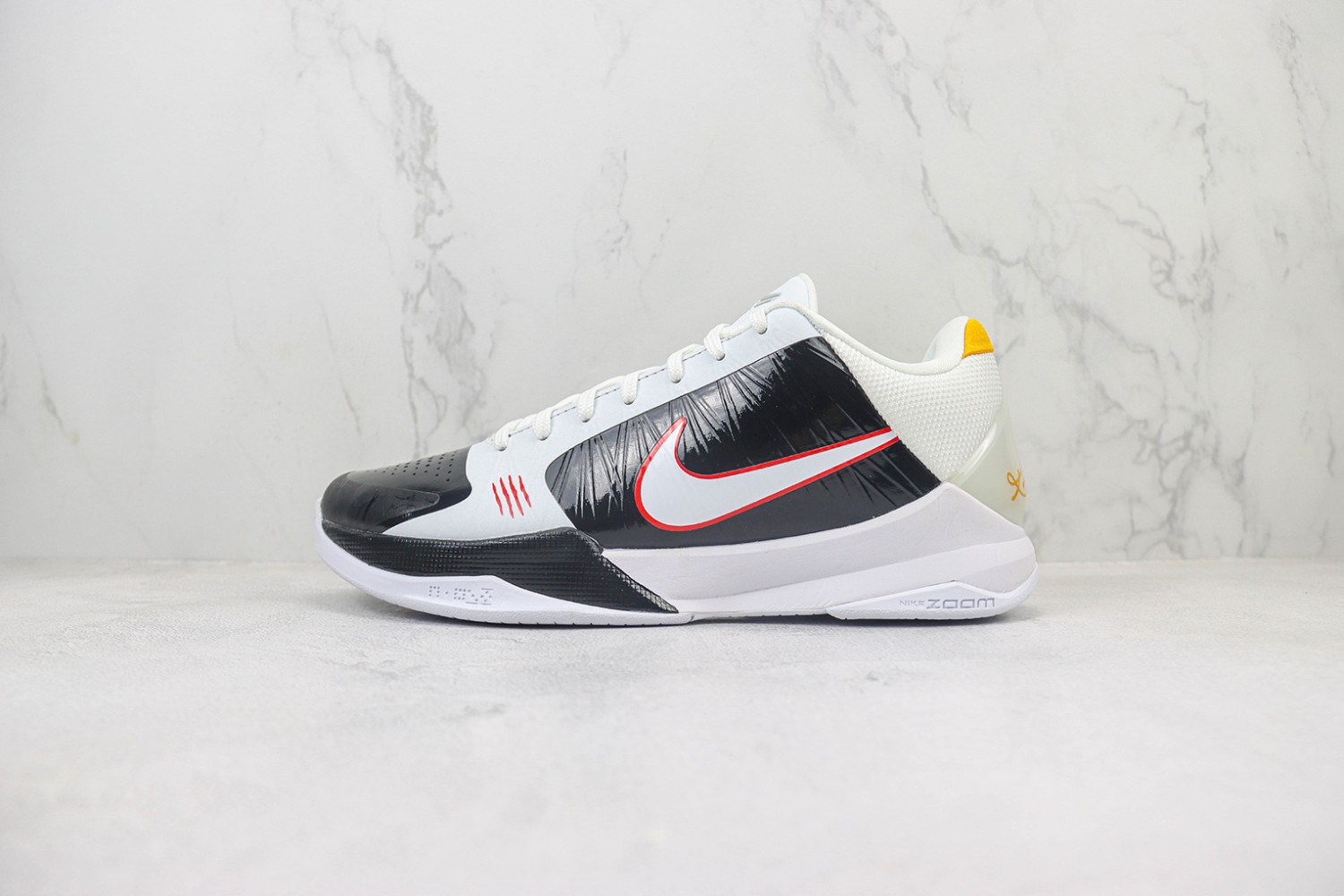  Nike Kobe Sneaker NKS100051