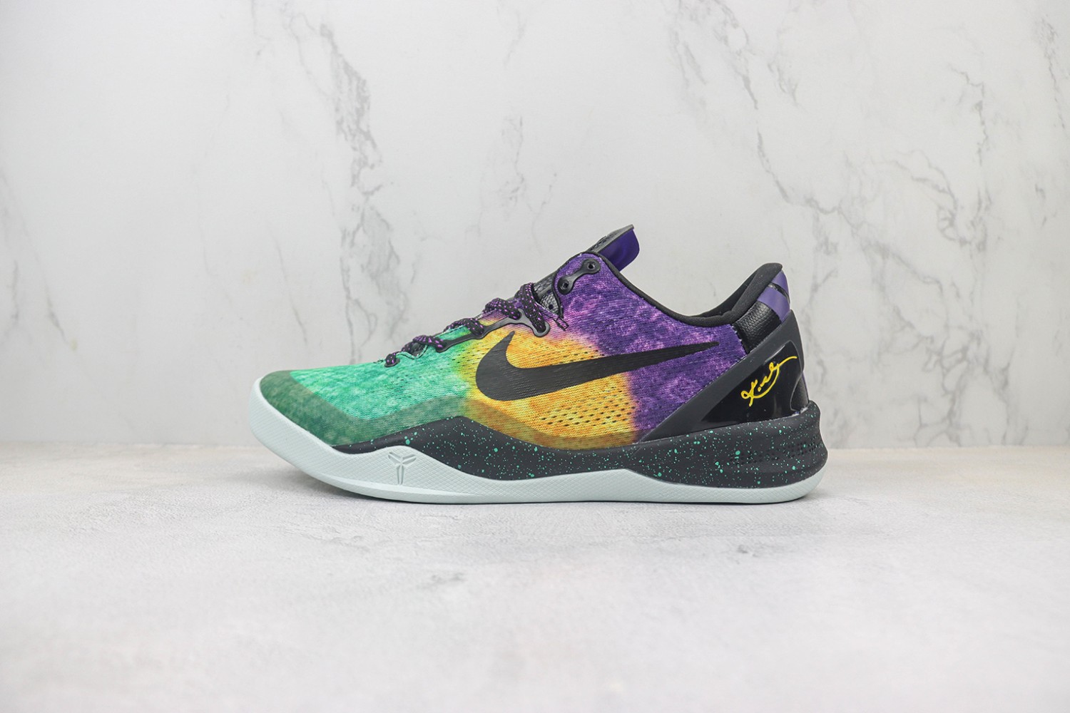 Nike Kobe Sneaker NKS100057