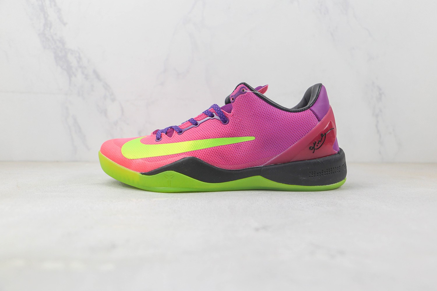  Nike Kobe Sneaker NKS100075