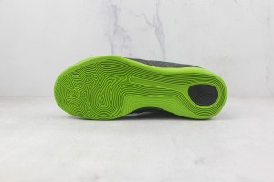  Nike Kobe Sneaker NKS100081