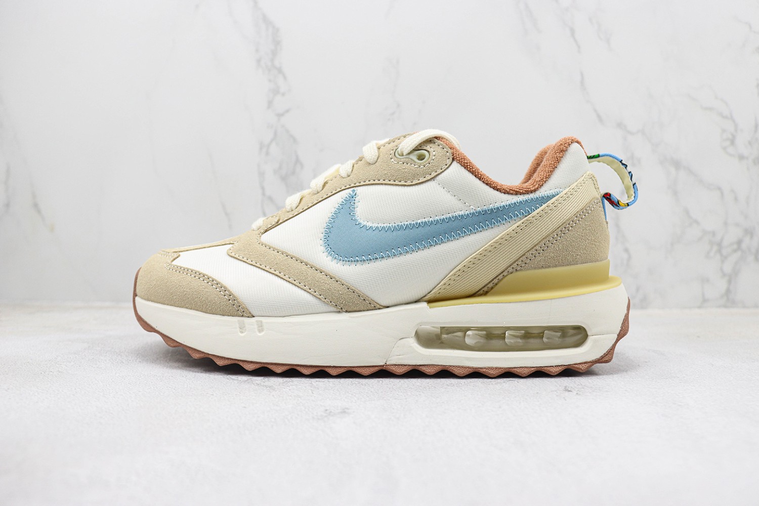 Nike Air Max Dawn NAMD100025