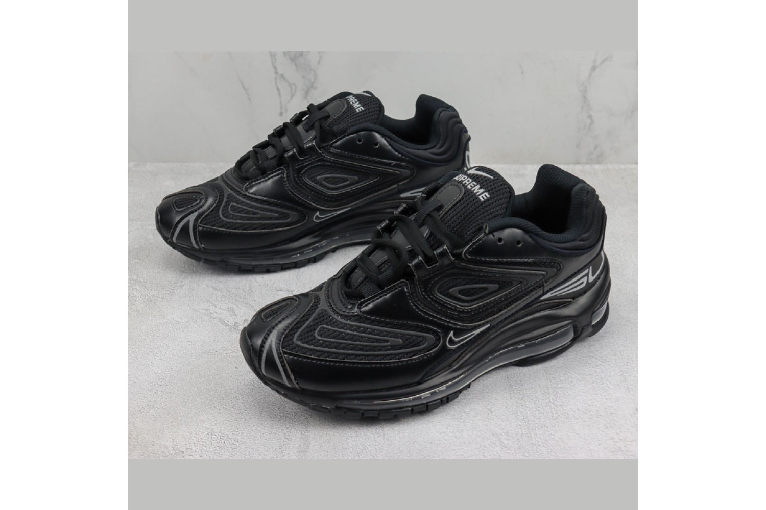 Nike Supreme 02