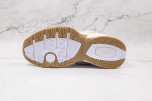 Nike M2K Monarch NMM100017