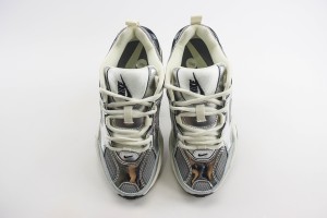  Nike M2K Monarch NMM10004