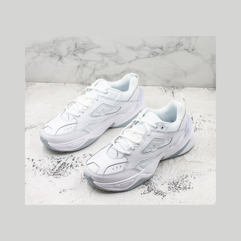 Nike Monarch 01