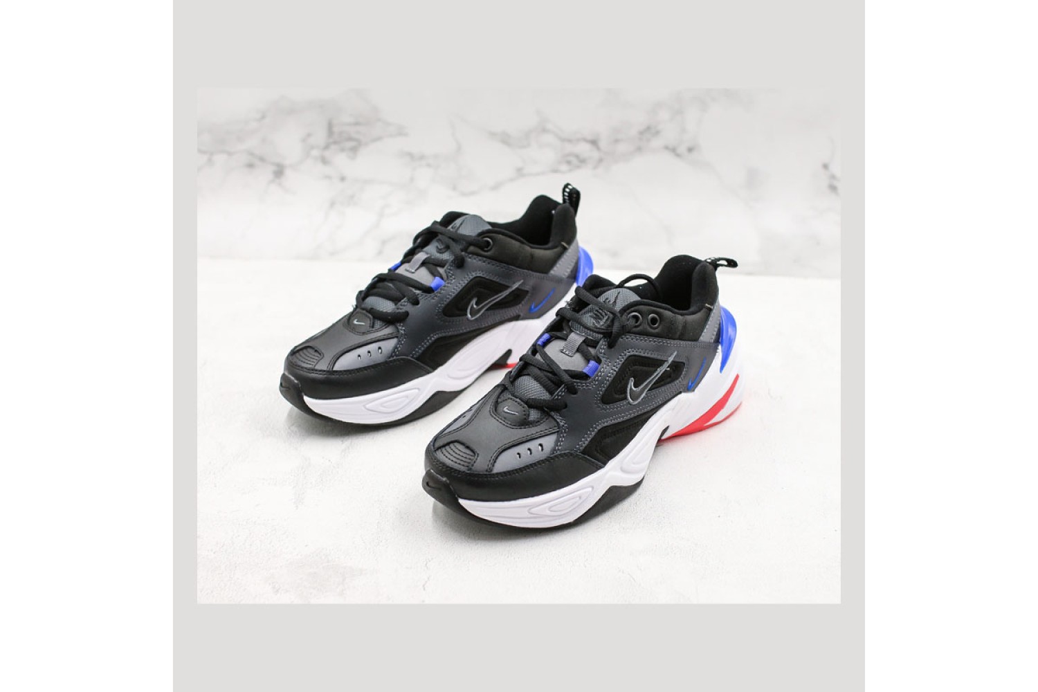 Nike Monarch 04