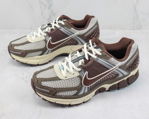  NK Zoom Vomero 5 nkzv100013