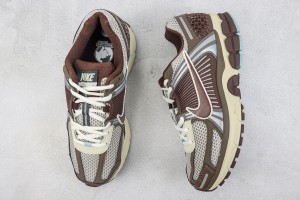  NK Zoom Vomero 5 nkzv100013