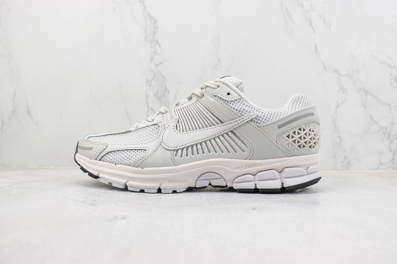  NK Zoom Vomero 5 nkzv100015