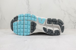  NK Zoom Vomero 5 nkzv100022