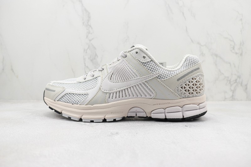 NK Zoom Vomero 5 nkzv100026