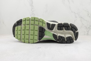  NK Zoom Vomero 5 nkzv100028