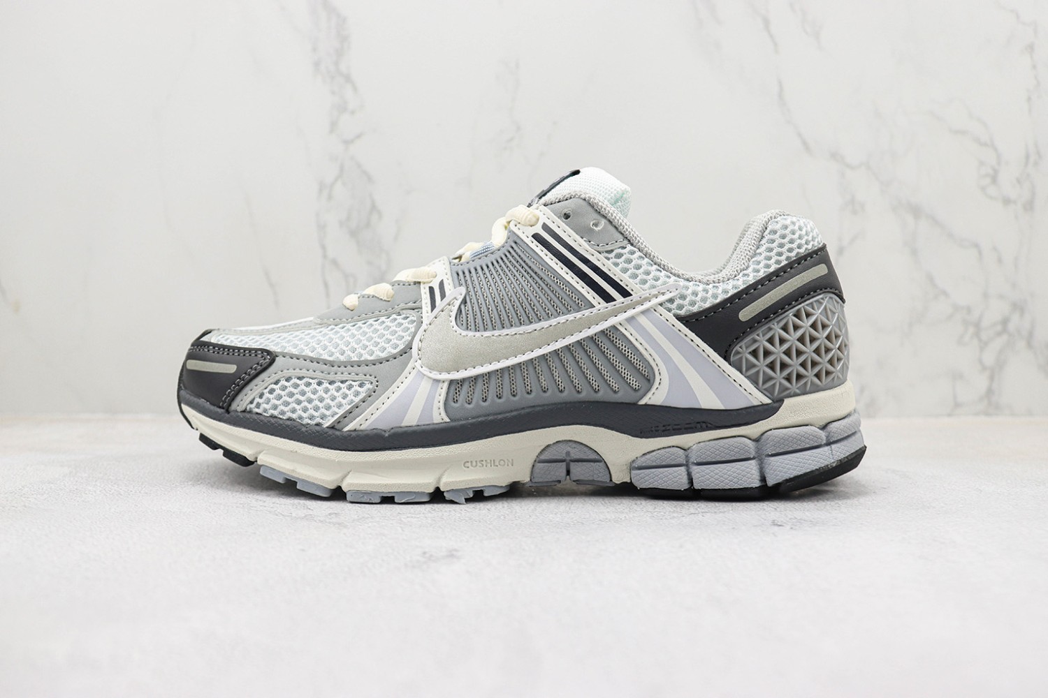  NK Zoom Vomero 5 nkzv100032