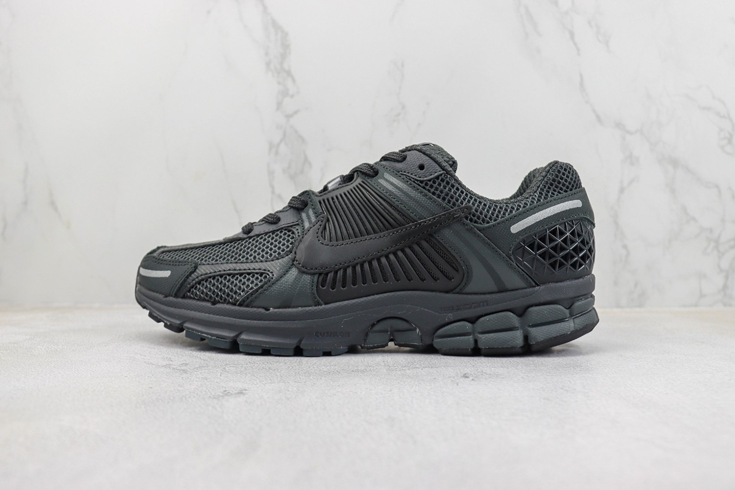  NK Zoom Vomero 5 nkzv10007