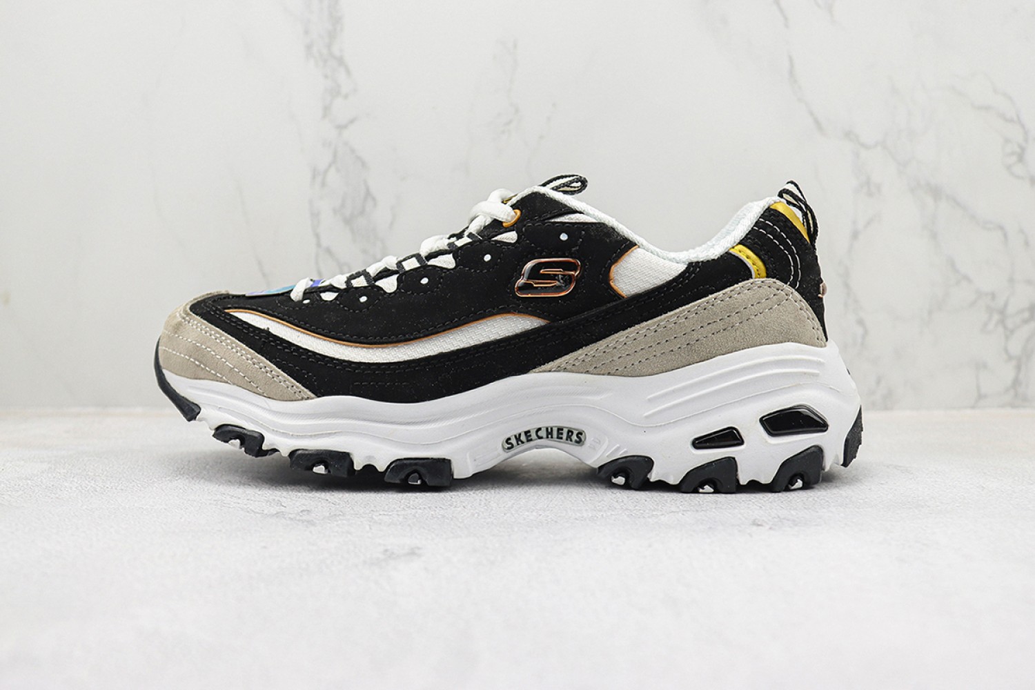  Skechers Lace-up Sneaker SLS100019