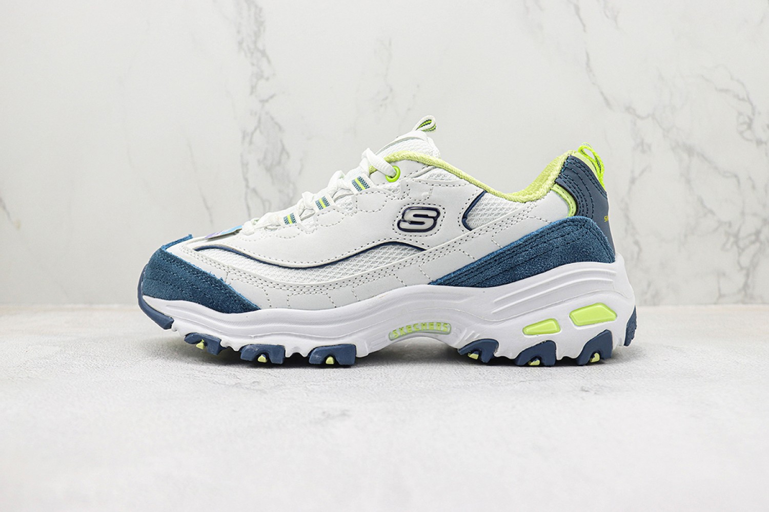 Skechers Lace-up Sneaker SLS100022