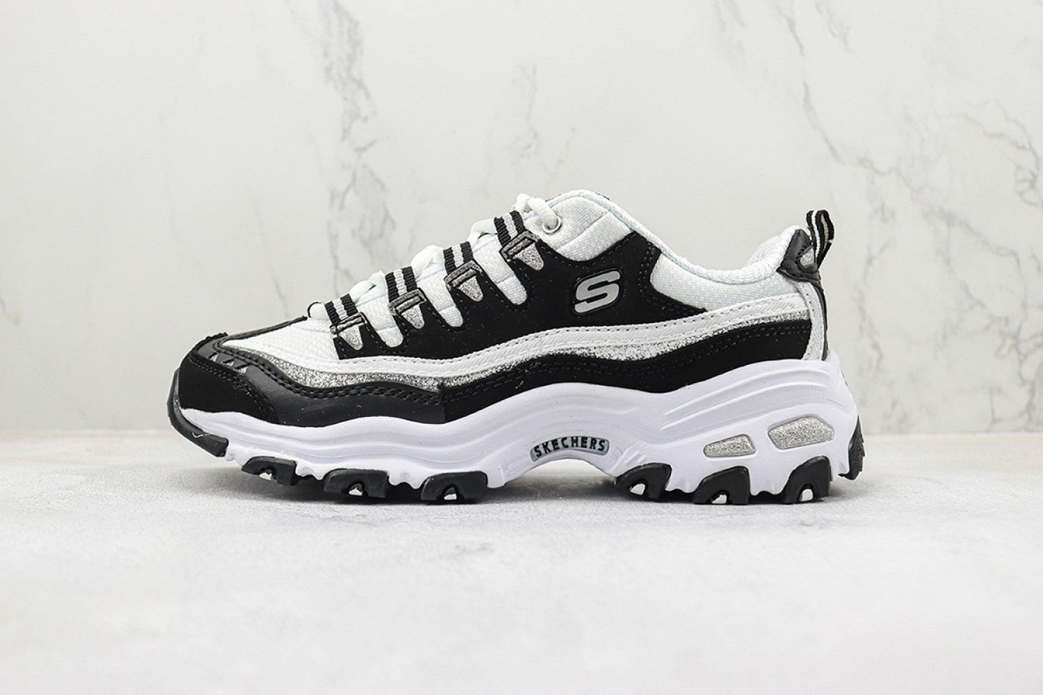 Skechers Lace-up Sneaker SLS100033