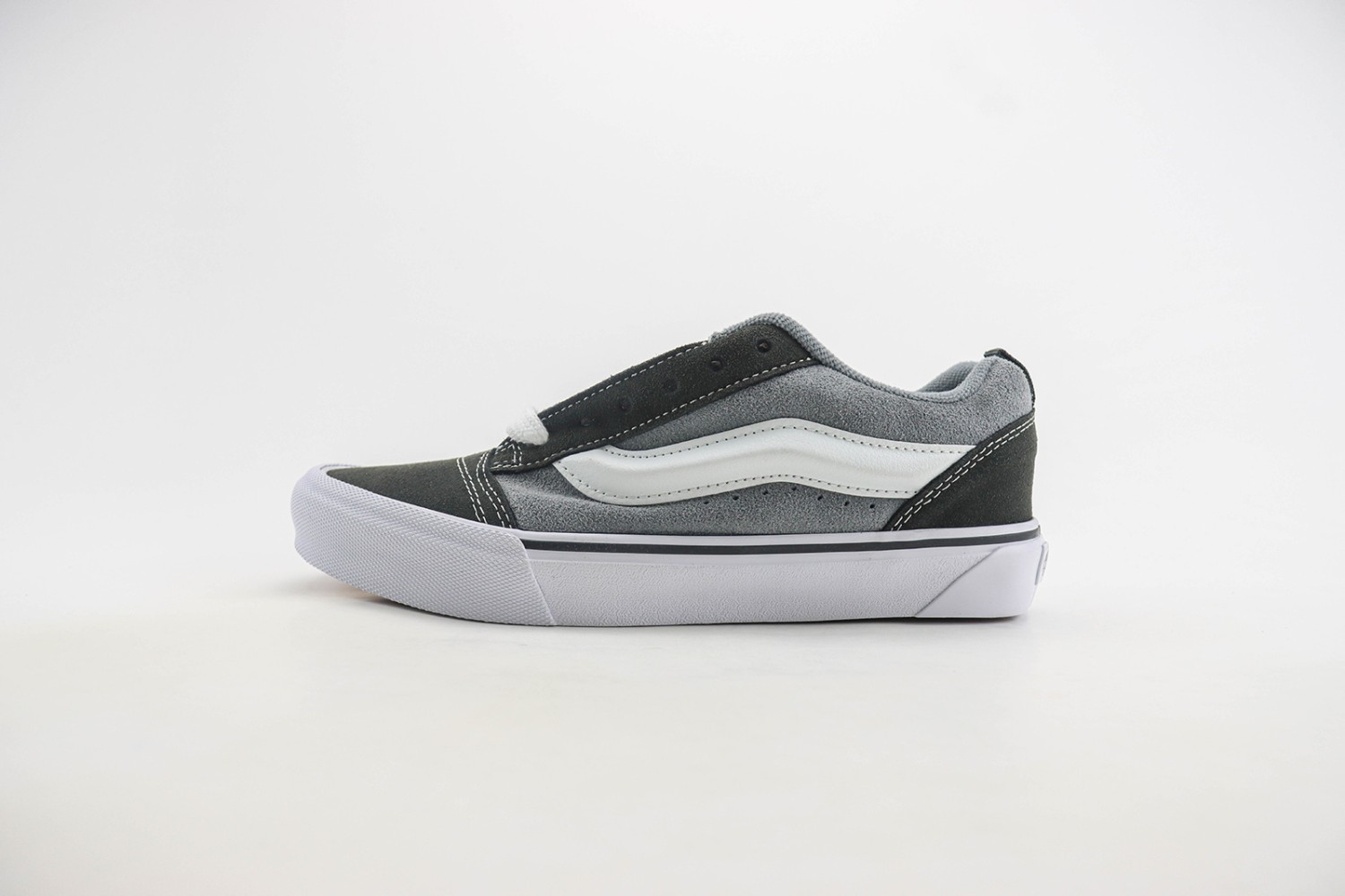 Vans Shoes VSS10000110