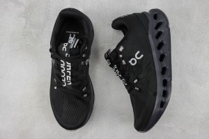 On Cloud Shoes OCS1000017