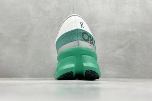 On Cloud Shoes OCS100004