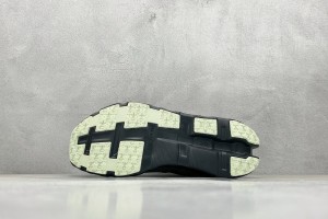 On Cloud Shoes OCS100006